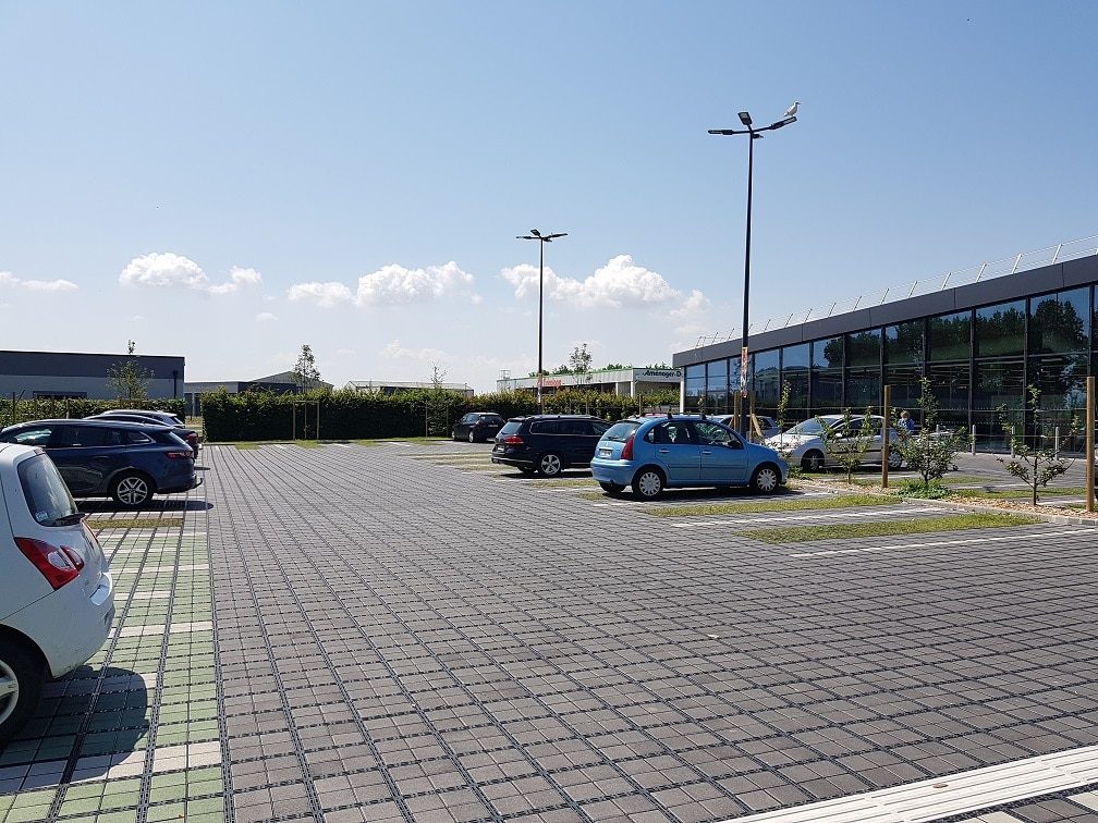 PARKING LIDL COURSEULLES SUR MER