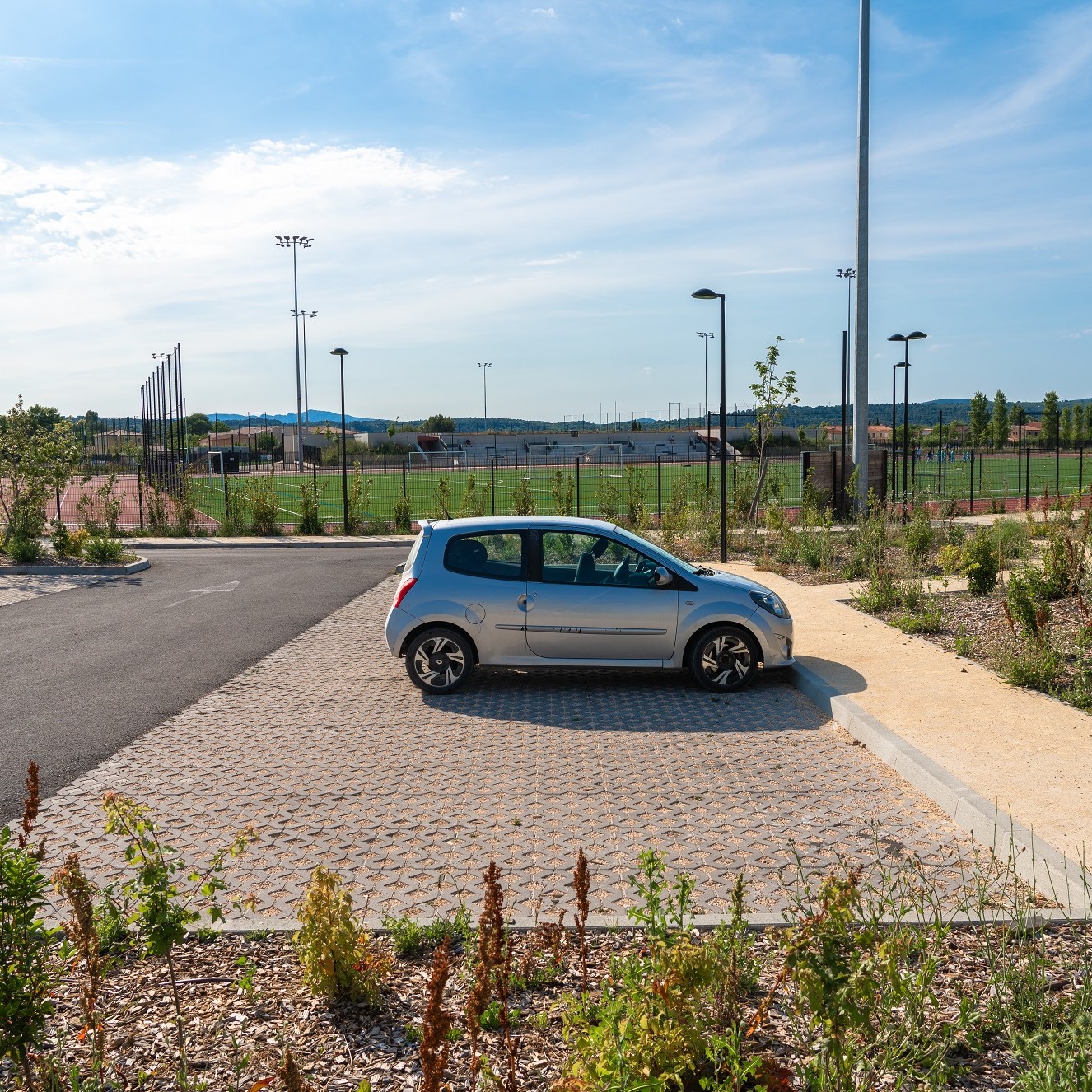 83_SAINTMAXIMIN_plainesportive_ROC_2350m²_real2023-12-1